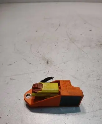 Volkswagen Touran I Airbag deployment crash/impact sensor 5WK43340 1T0909606 M8061
