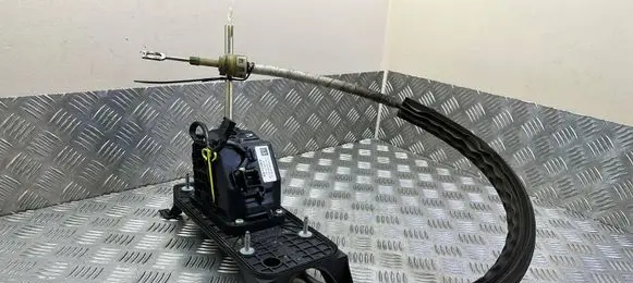 Skoda Octavia Mk3 (5E) Gear shifter/selector 5Q2713025R