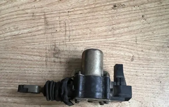 Opel Ascona C Central locking motor 5045687