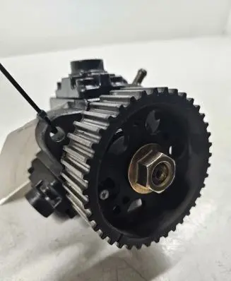 Opel Astra H Fuel injection high pressure pump 0445010156