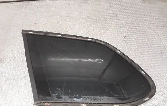 Volkswagen Golf VI Rear side window 