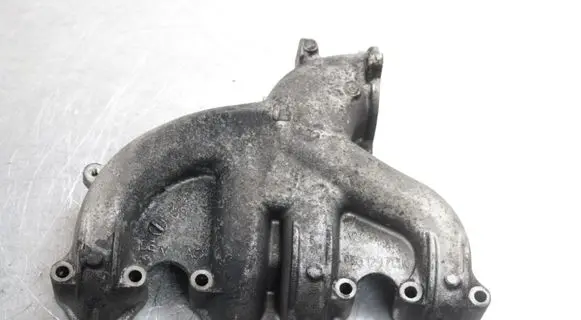 Volkswagen Golf V Intake manifold 03G129713K