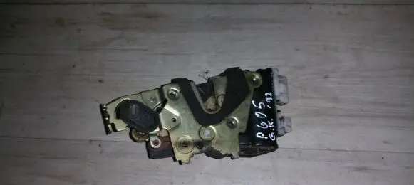 Peugeot 605 Rear door lock