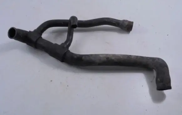 Volkswagen Transporter - Caravelle T3 Engine coolant pipe/hose 068121101H