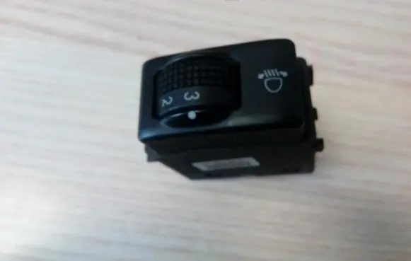 Nissan Navara D40 Headlight level height control switch 25190EB31A MB84