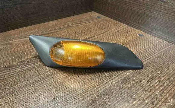 Iveco Daily 3rd gen Front fender indicator light 500322577