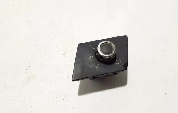 Volkswagen Touareg II Wing mirror switch 7P1959565C