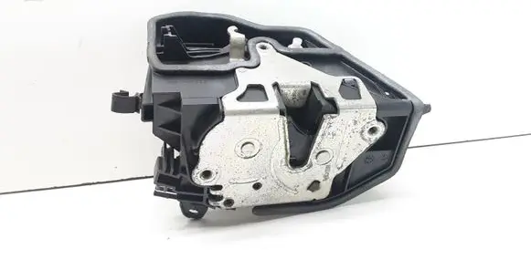 BMW X5 E70 Front door lock 7167072