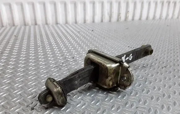 Nissan Terrano Rear door check strap stopper