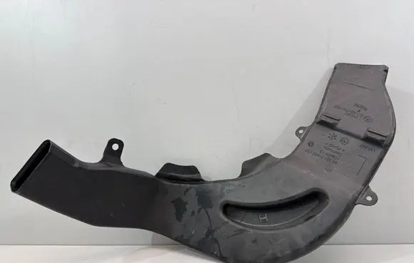 BMW 3 G20 G21 Cabin air duct channel 7443137