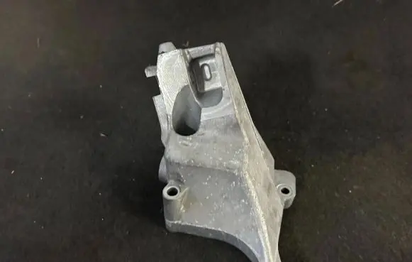 Mercedes-Benz E AMG W212 Engine mounting bracket A218223