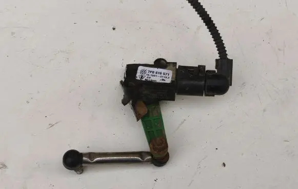 Porsche Cayenne (92A) Headlight/headlamp level sensor 7P0616571 15190101192