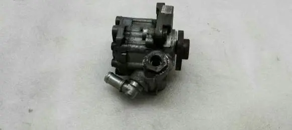 BMW 7 E65 E66 Power steering pump 7696974