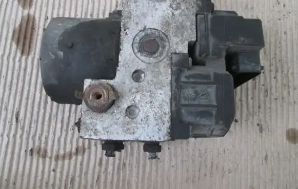 Nissan Almera Tino ABS Pump