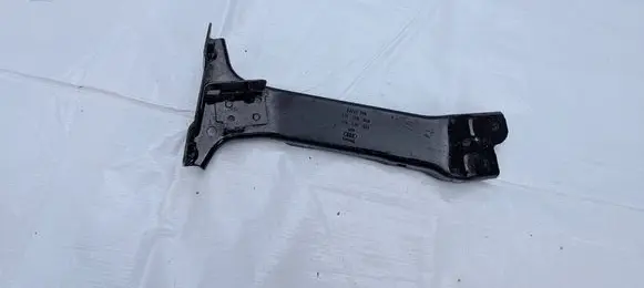 Audi A3 S3 8V Fender mounting bracket 8V0821131 8V0821157 0282721