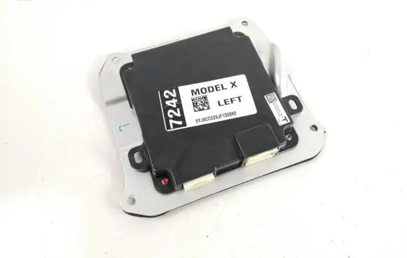 Tesla Model X Door control unit/module 103722200E