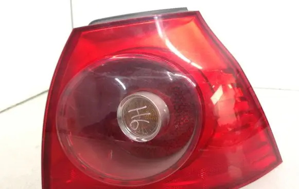 Volkswagen Golf V Rear/tail lights 1K6945096AC 89031823