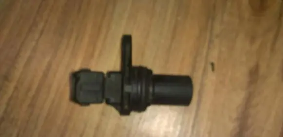 Ford Mondeo MK I Crankshaft position sensor 12K073A1E