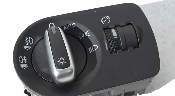 Audi Q3 8U Light switch 8X1941531AD