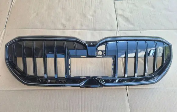 BMW 5 G60 G61 Front grill 8084674