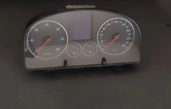 Volkswagen Touran I Speedometer (instrument cluster) 1T0920872F