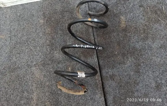 Skoda Octavia Mk3 (5E) Front coil spring