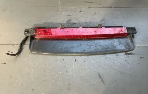 Audi A6 S6 C6 4F Third/center stoplight 4F5945097