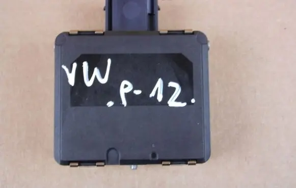 Volkswagen Golf VII Distronic sensor radar 3QF907561D 3QF907572A 0203302268