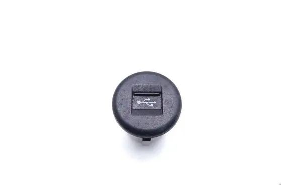 Suzuki SX4 S-Cross USB socket connector 