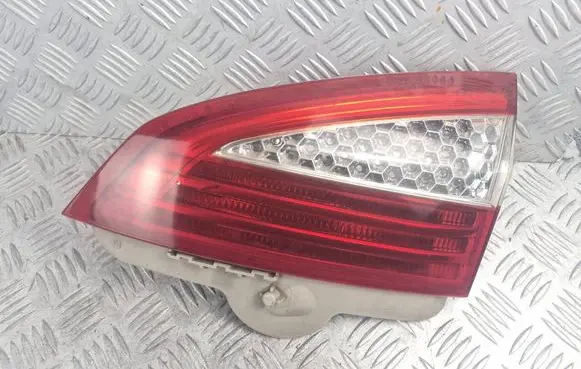 Ford Mondeo MK IV Tailgate rear/tail lights 7S7113A602B