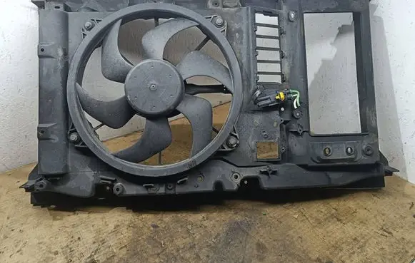 Citroen C4 Grand Picasso Radiator cooling fan shroud 9658574780 9658575680 9660053780