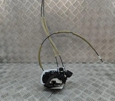 Nissan Leaf II (ZE1) Front door lock T8011420