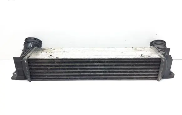 BMW 3 E92 E93 Intercooler radiator 7798788