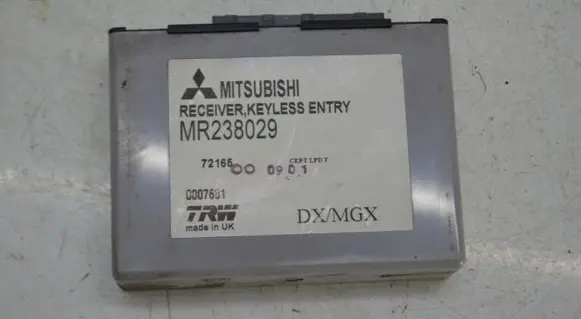 Mitsubishi Space Star Comfort/convenience module MR238029