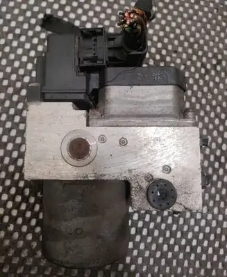 Audi A4 S4 B5 8D ABS Pump 0273004358 8E0614111AH 0130108101
