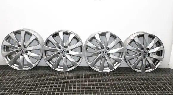 Honda CR-V R12 alloy rim 