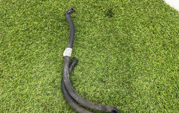 Mercedes-Benz S W221 Windshield washer fluid hose A2218600392