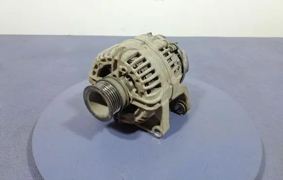Opel Astra H Generator/alternator 13229984