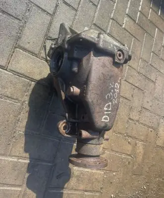 Mitsubishi Pajero Rear differential