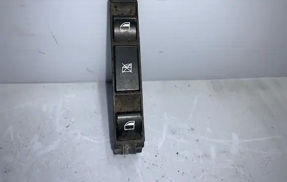 BMW 3 E46 Quarter vent window switch 61318381518 8381518 0310010