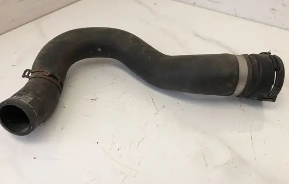 Audi A6 S6 C6 4F Engine coolant pipe/hose 4F0121101
