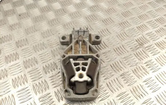 Mercedes-Benz B W246 W242 Engine mount bracket A2462401209