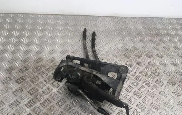 BMW 7 E65 E66 Active stabilizer control/valve assembly 6758704