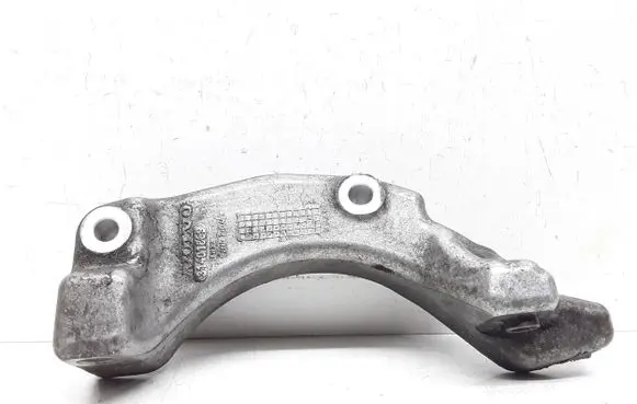 Volvo V60 A/C compressor mount bracket 31401869