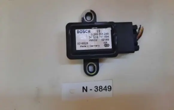 BMW X5 E53 ESP acceleration yaw rate sensor 6753694