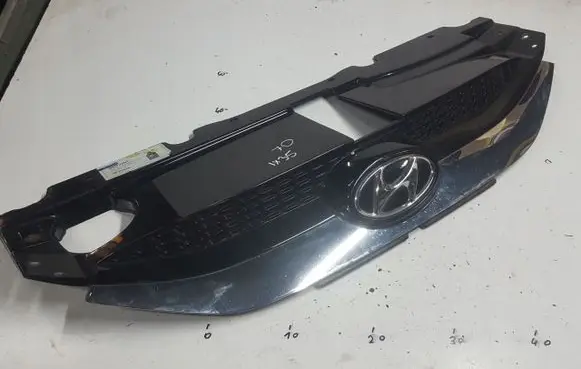 Hyundai ix35 Front bumper upper radiator grill IX35GRILL