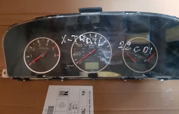 Nissan X-Trail T30 Speedometer (instrument cluster) EQ320FU