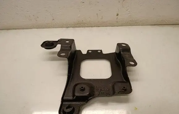 Volvo V50 Battery bracket 