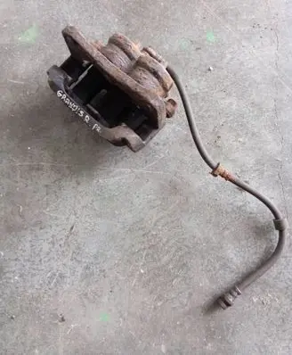 Mitsubishi Grandis Front brake caliper