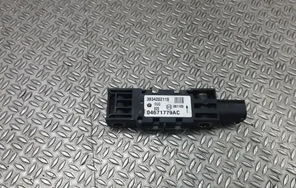 Chrysler 300 - 300C Airbag deployment crash/impact sensor 04671779AC